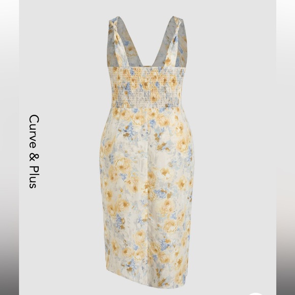 Curve & Plus Illusion Floral Ruched Midi Dress - Picture 2 of 5